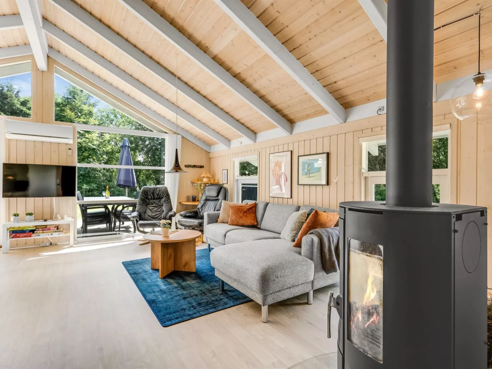 "Amundi" - 500m from the sea-Binnen