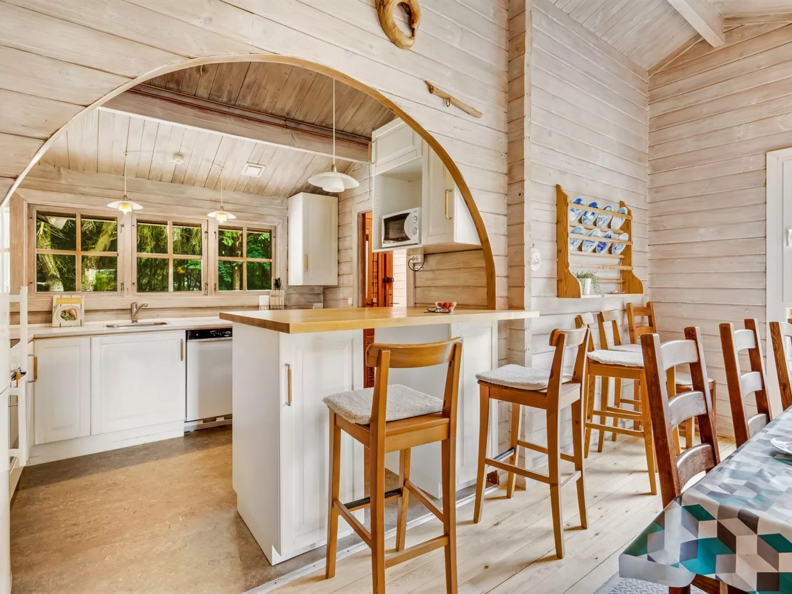 "Aisling" - 700m from the sea-Binnen