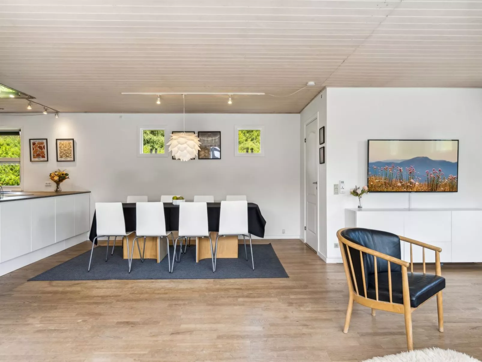 "Danja" - 1.7km from the sea-Binnen