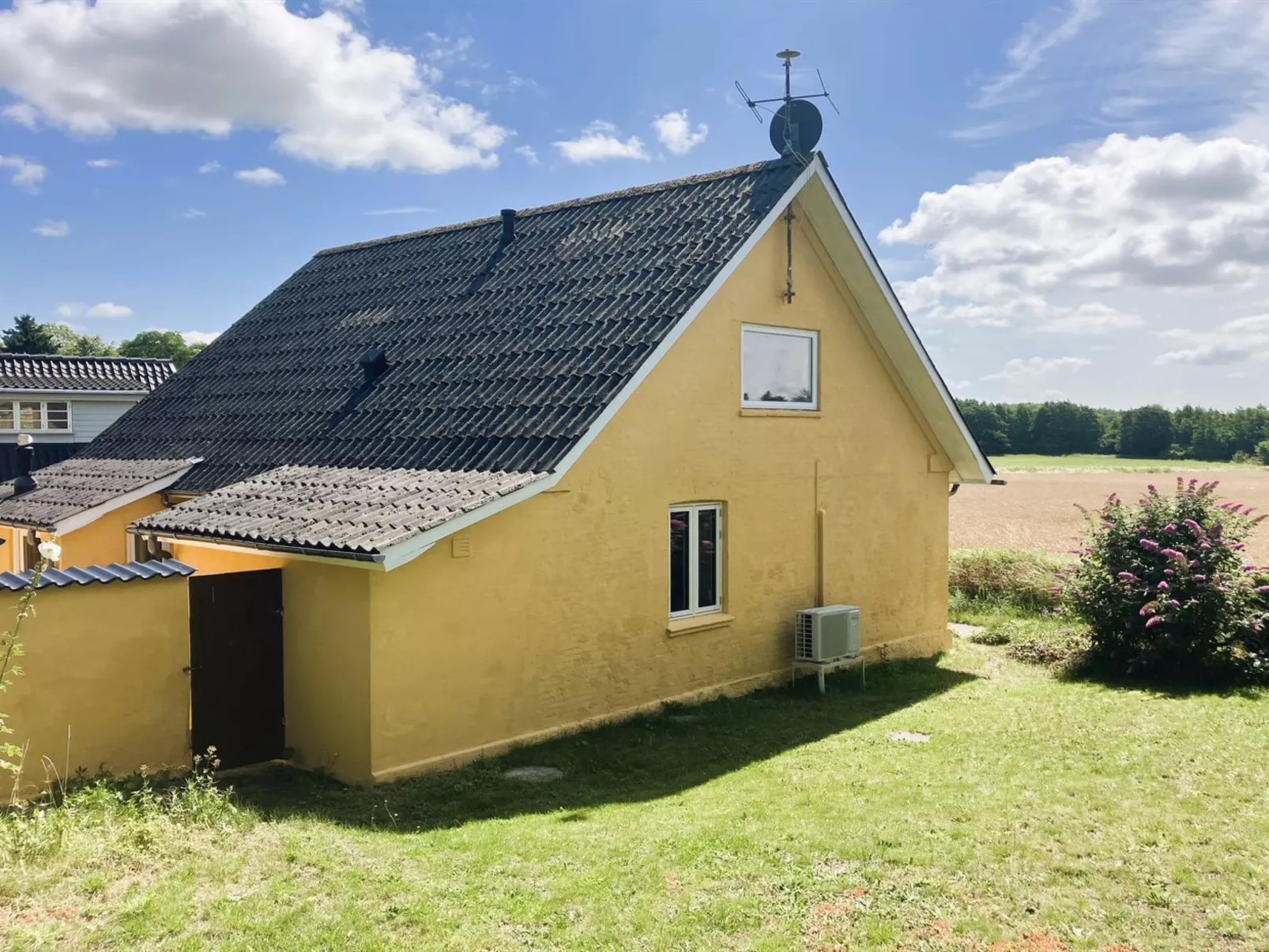 "Thessa" - 4km from the sea-Buiten