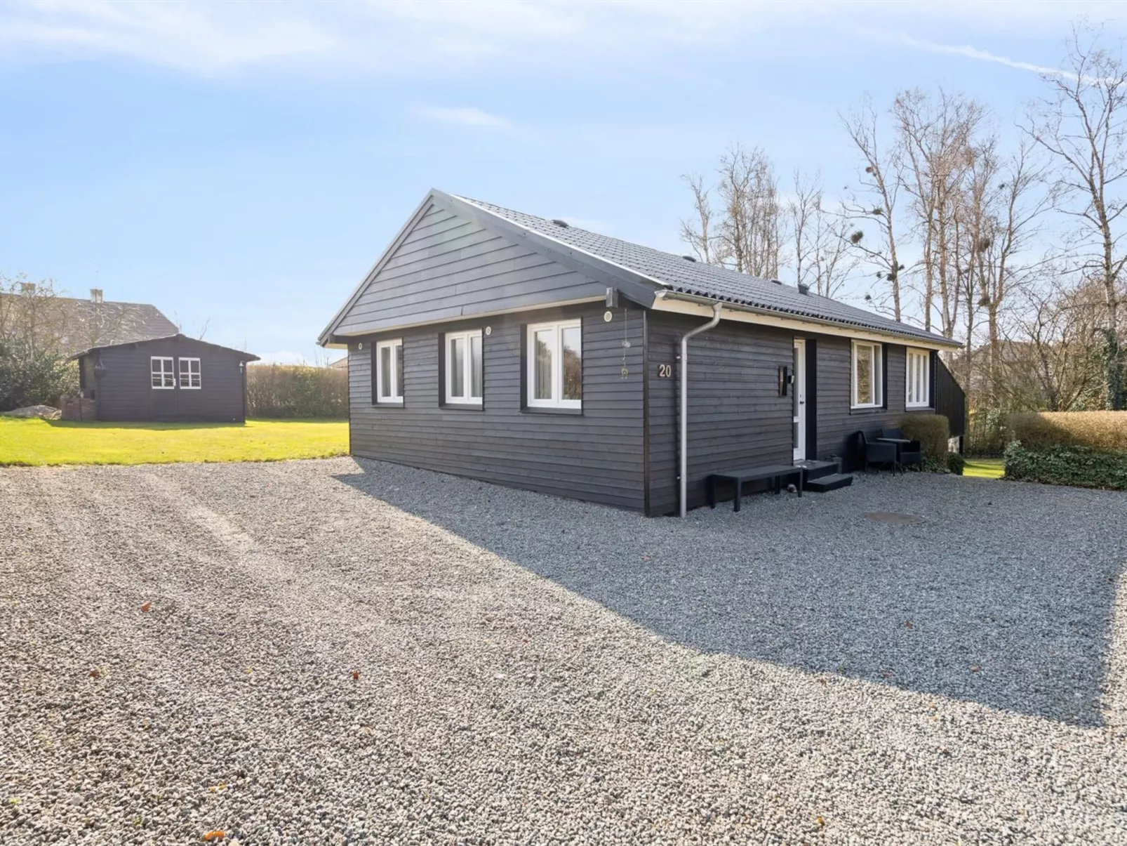 "Vemund" - 500m from the sea-Buiten