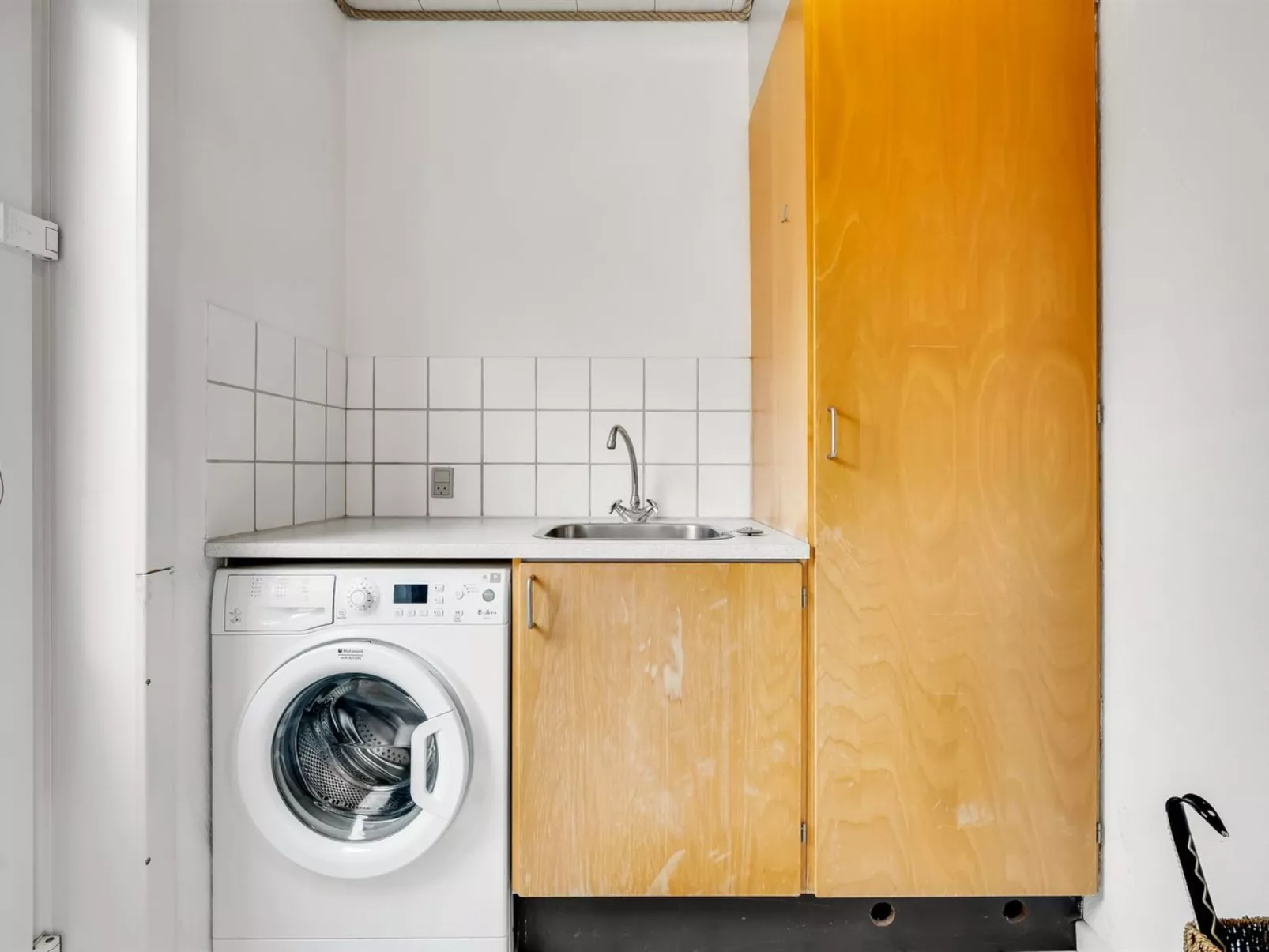 "Trpana" - 1km to the fjord-Binnen