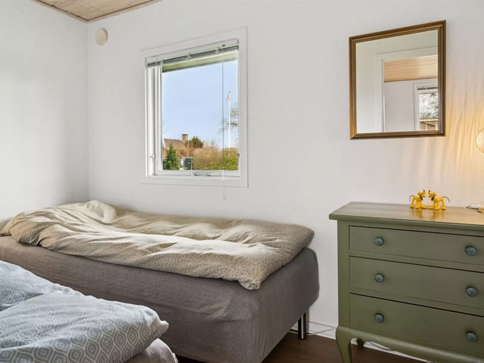 "Severine" - 650m from the sea-Binnen