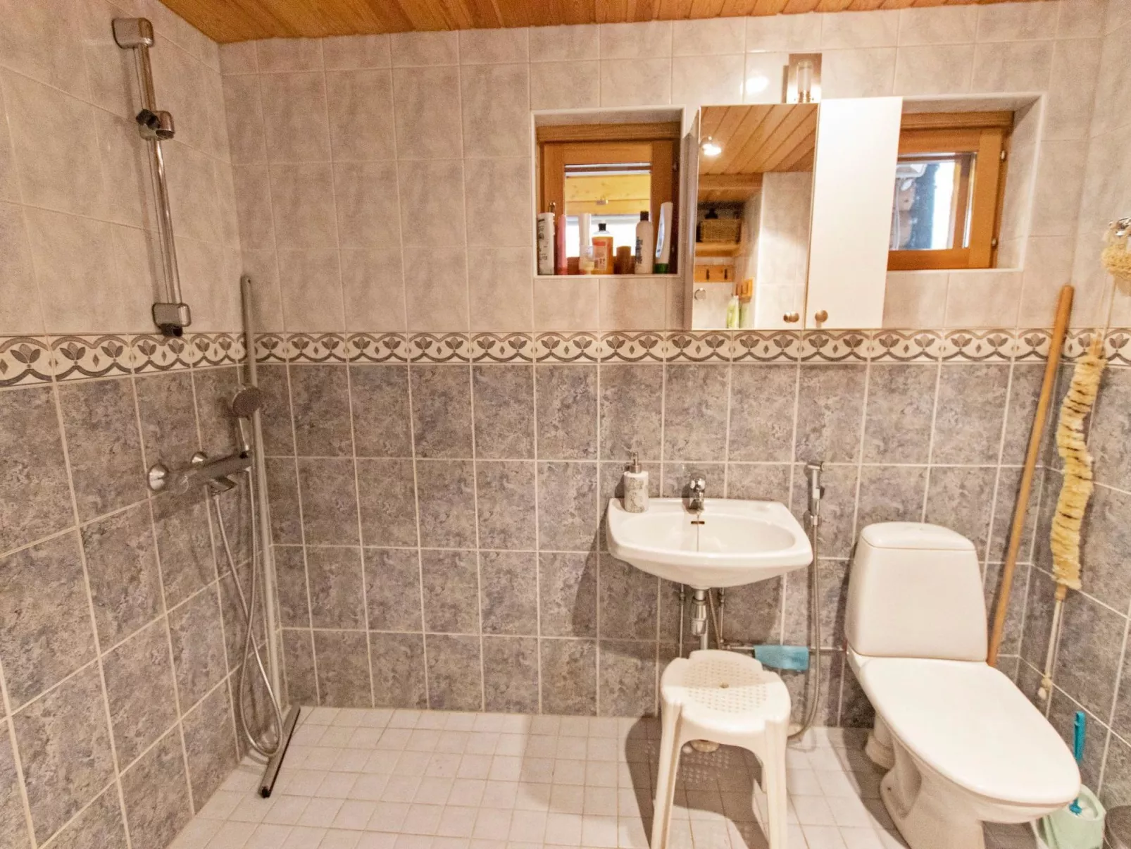 Tievanlaita 10-Binnen