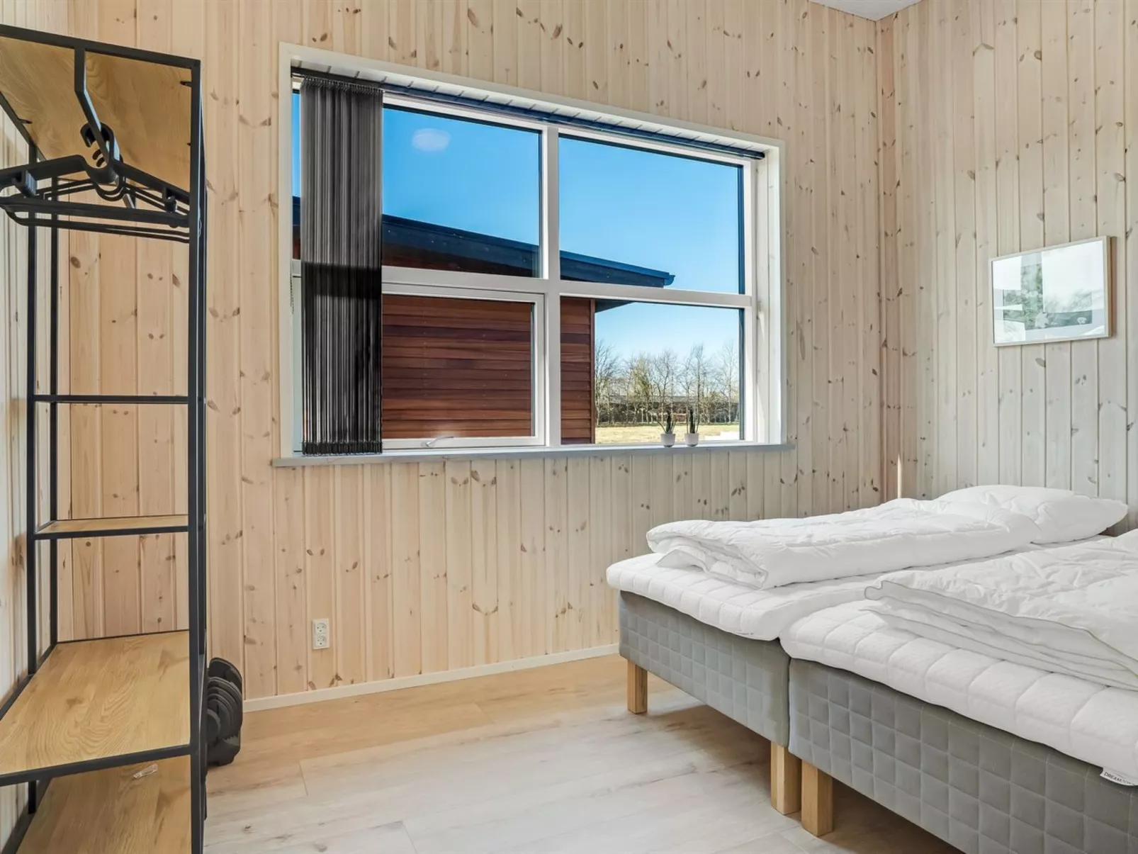 "Ilze" -  from the sea-Binnen