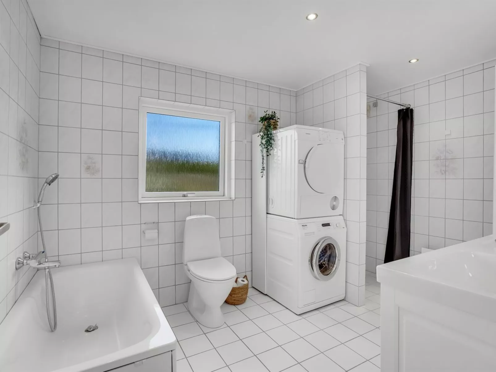 "Hane" - 750m from the sea-Binnen