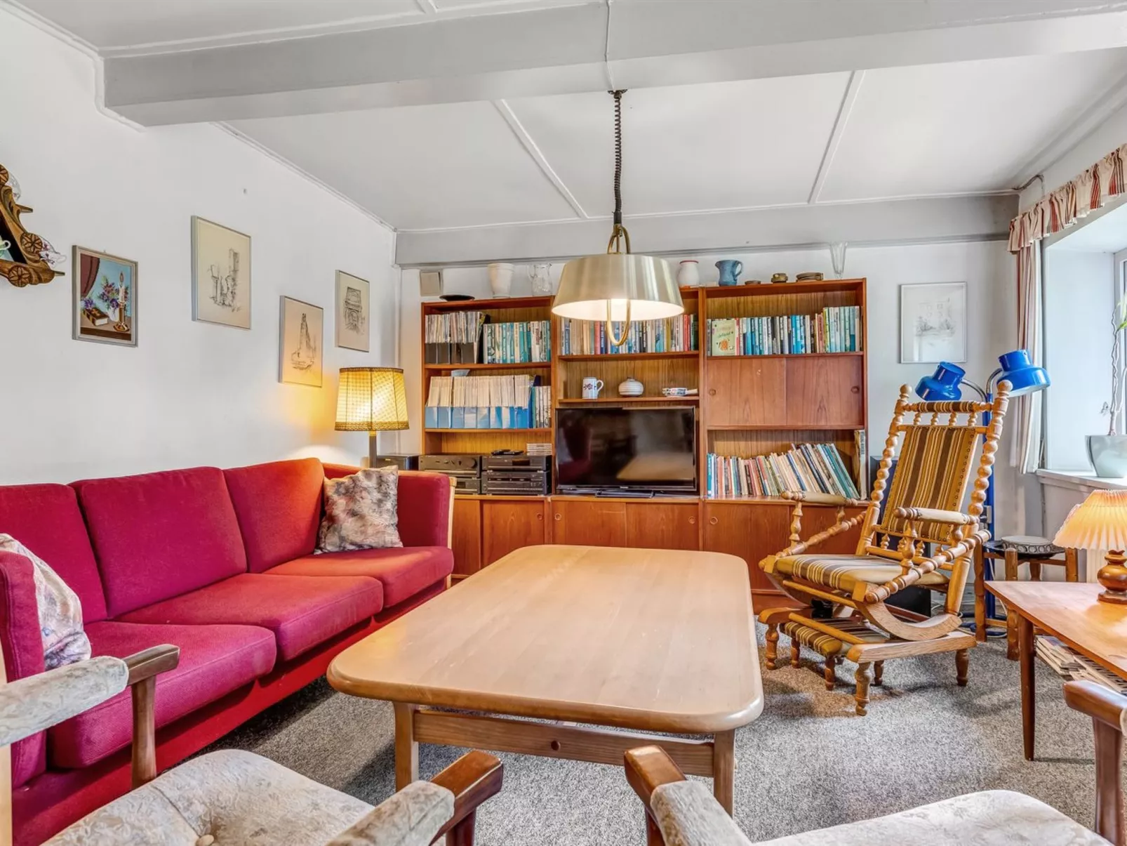 "Tuki" - 10km from the sea-Binnen