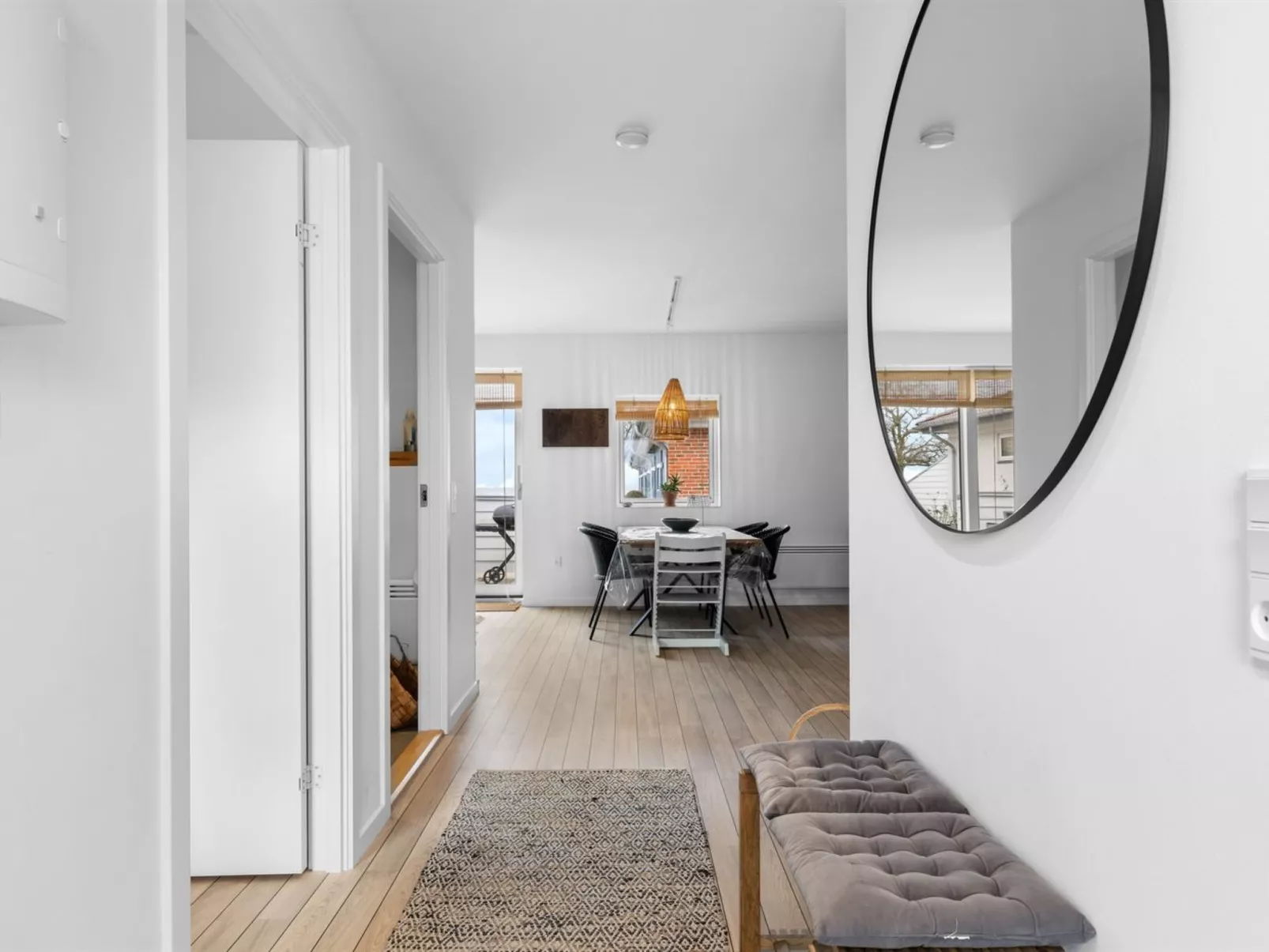 "Kari" - 50m from the sea-Binnen