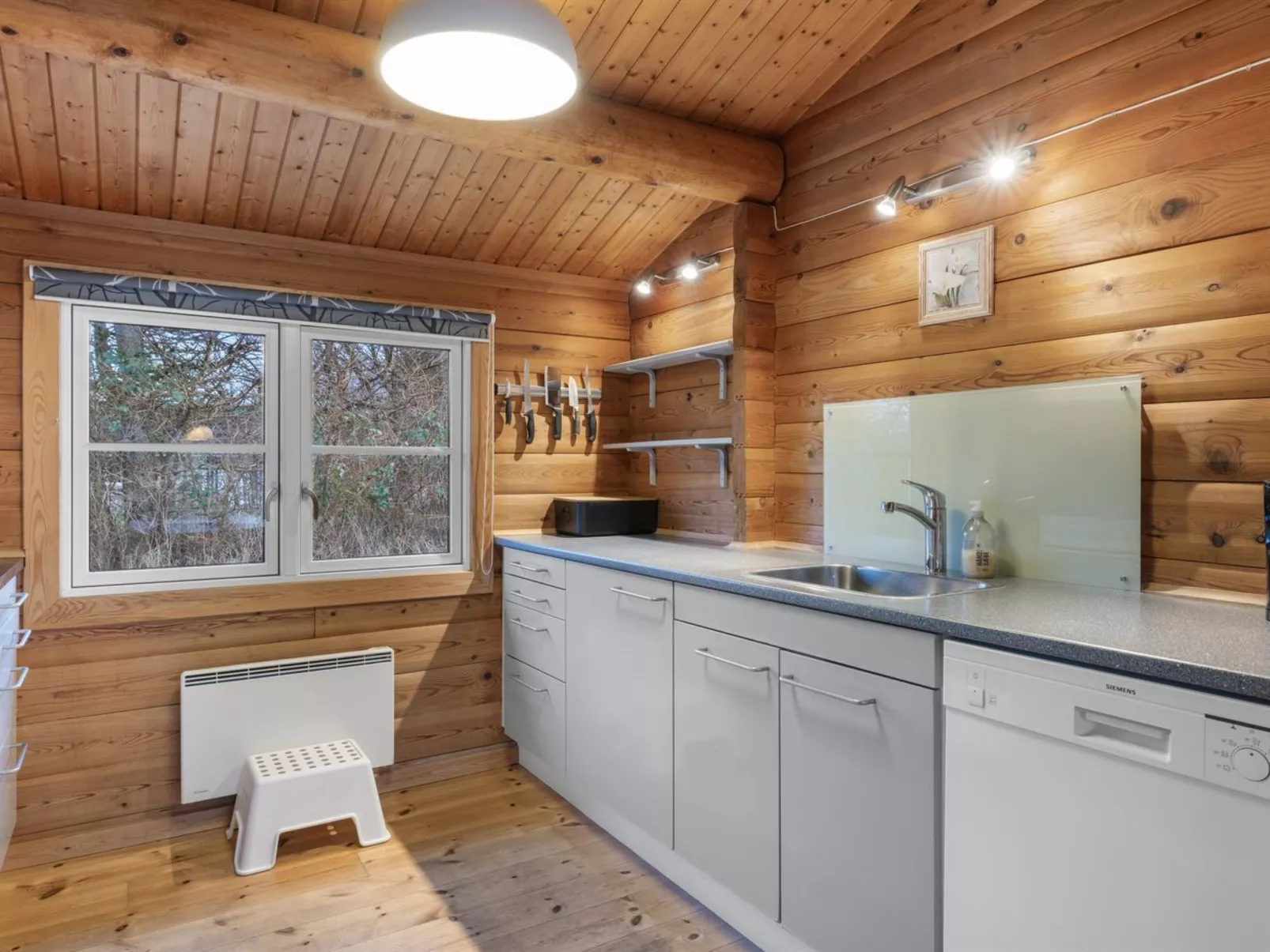 "Doris" - 150m from the sea-Binnen