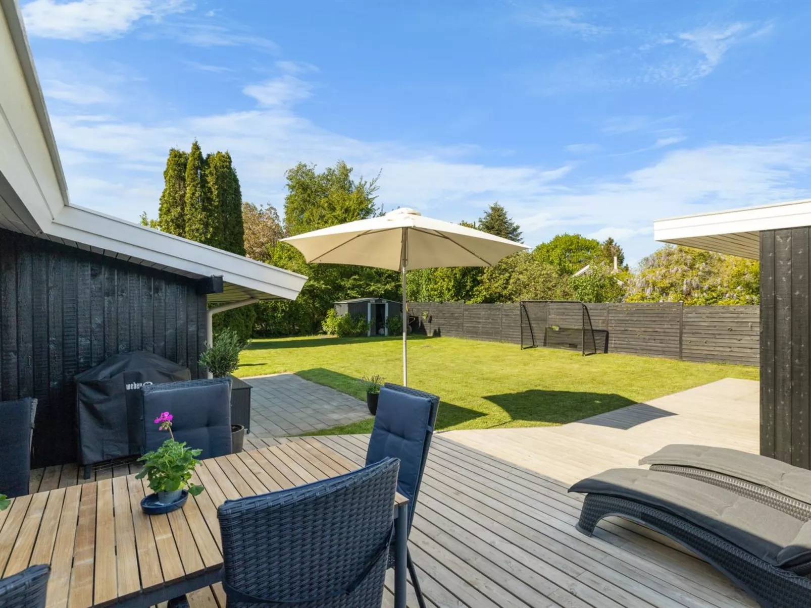 "Bjart" - 150m from the sea-Buiten