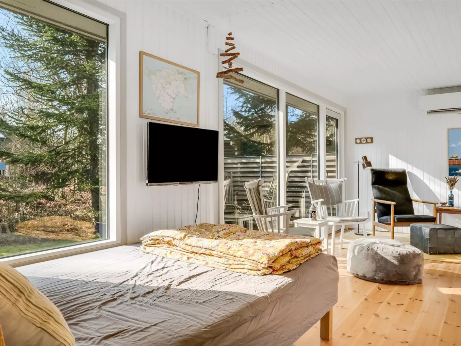 "Elisabete" - 200m to the fjord-Binnen