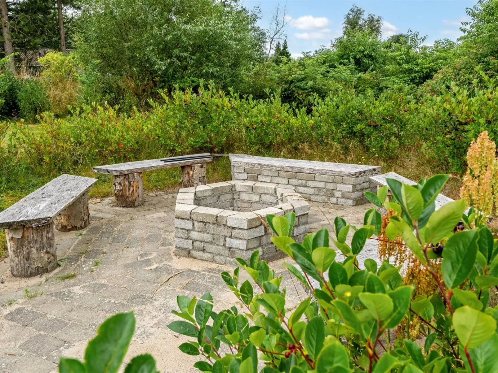 "Sunna" - 1.2km from the sea-Buiten