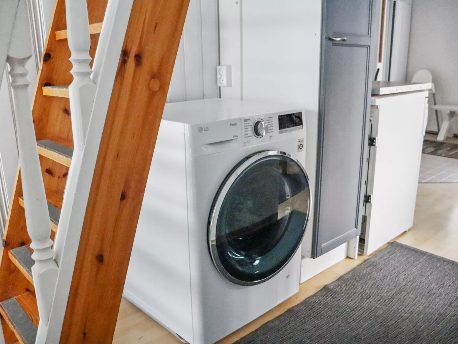 Hallantytär b3 paritalo-Binnen