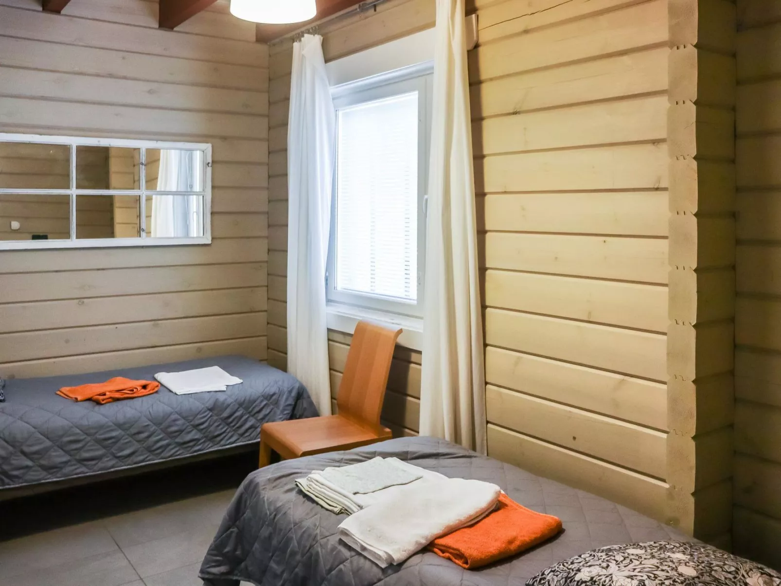 Uulanlinna b, paritalo-Binnen