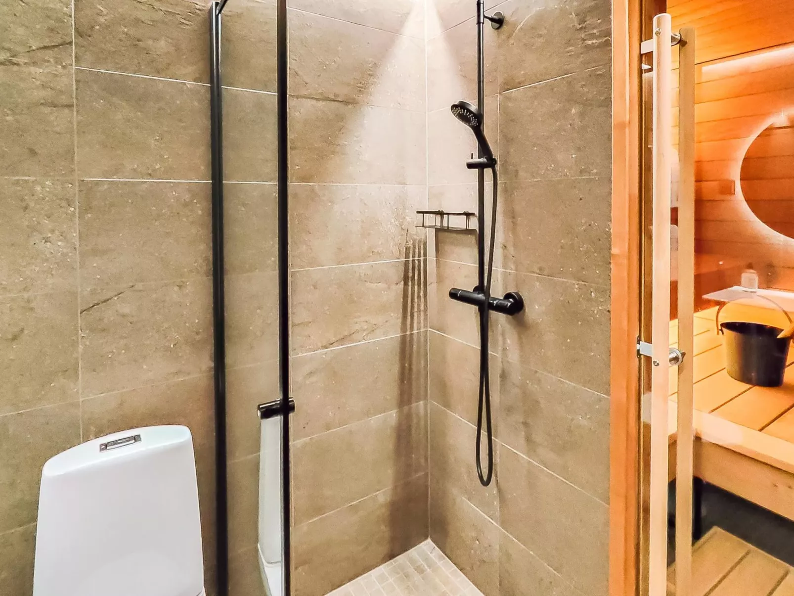 Rukaköngäs 21-Binnen