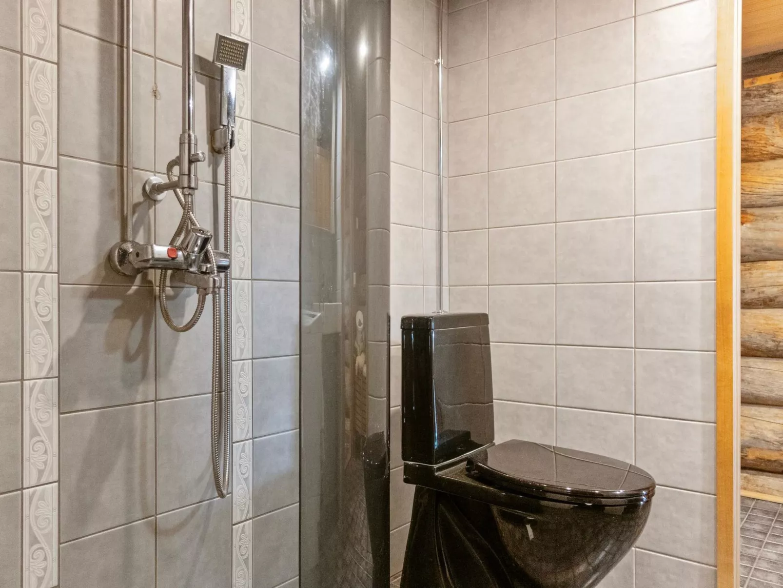 Sallanhelmi b1-Binnen