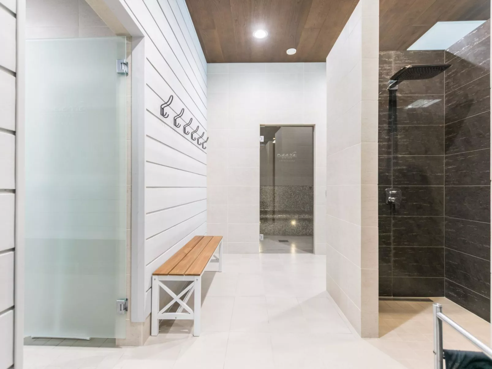 Naava kaarna spa-Binnen