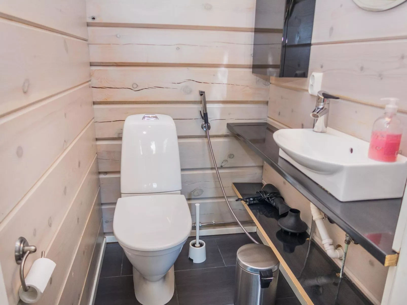 Kiehtäjän kuohu-Binnen