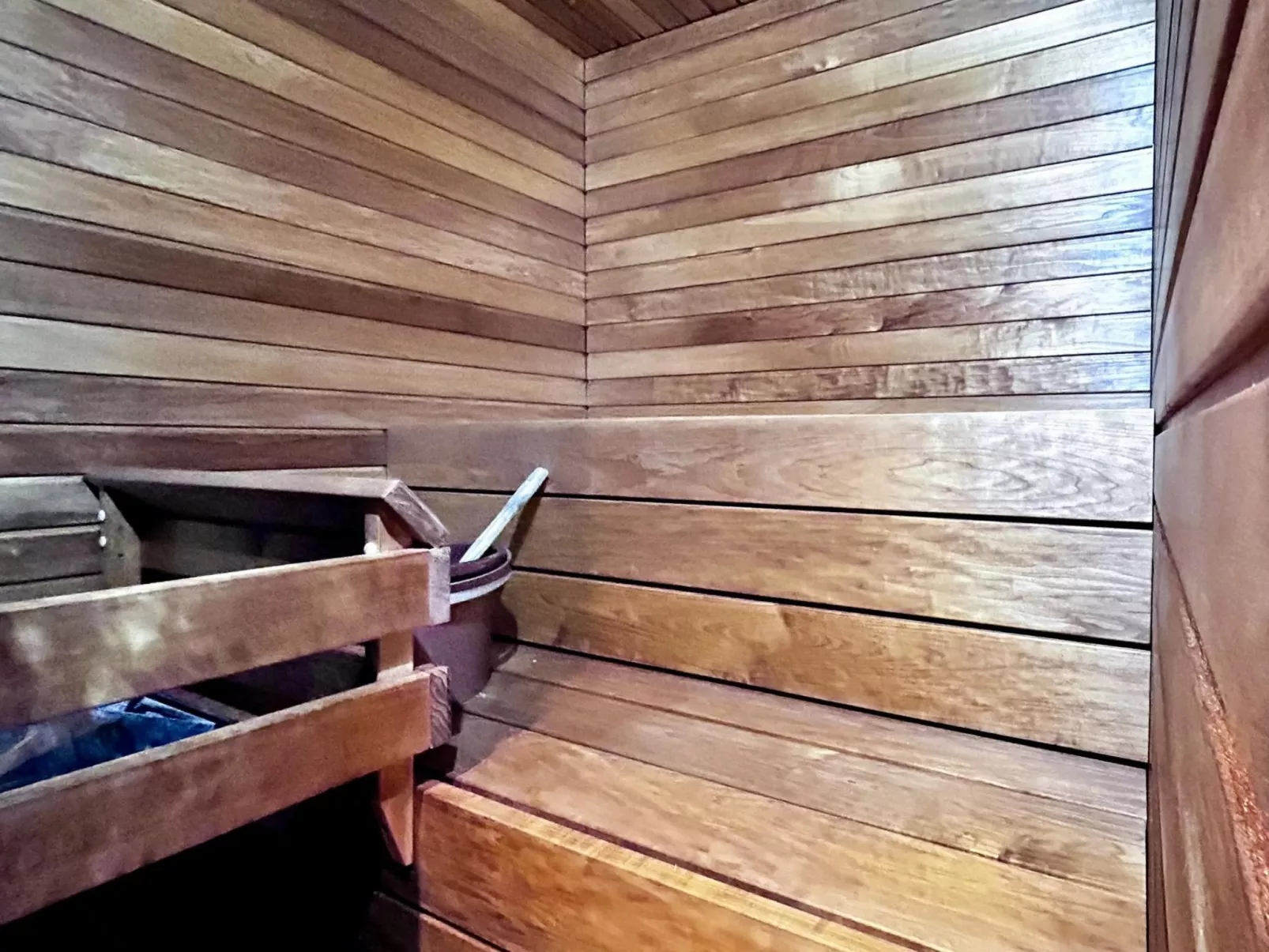 Lomakivakka b6-Binnen