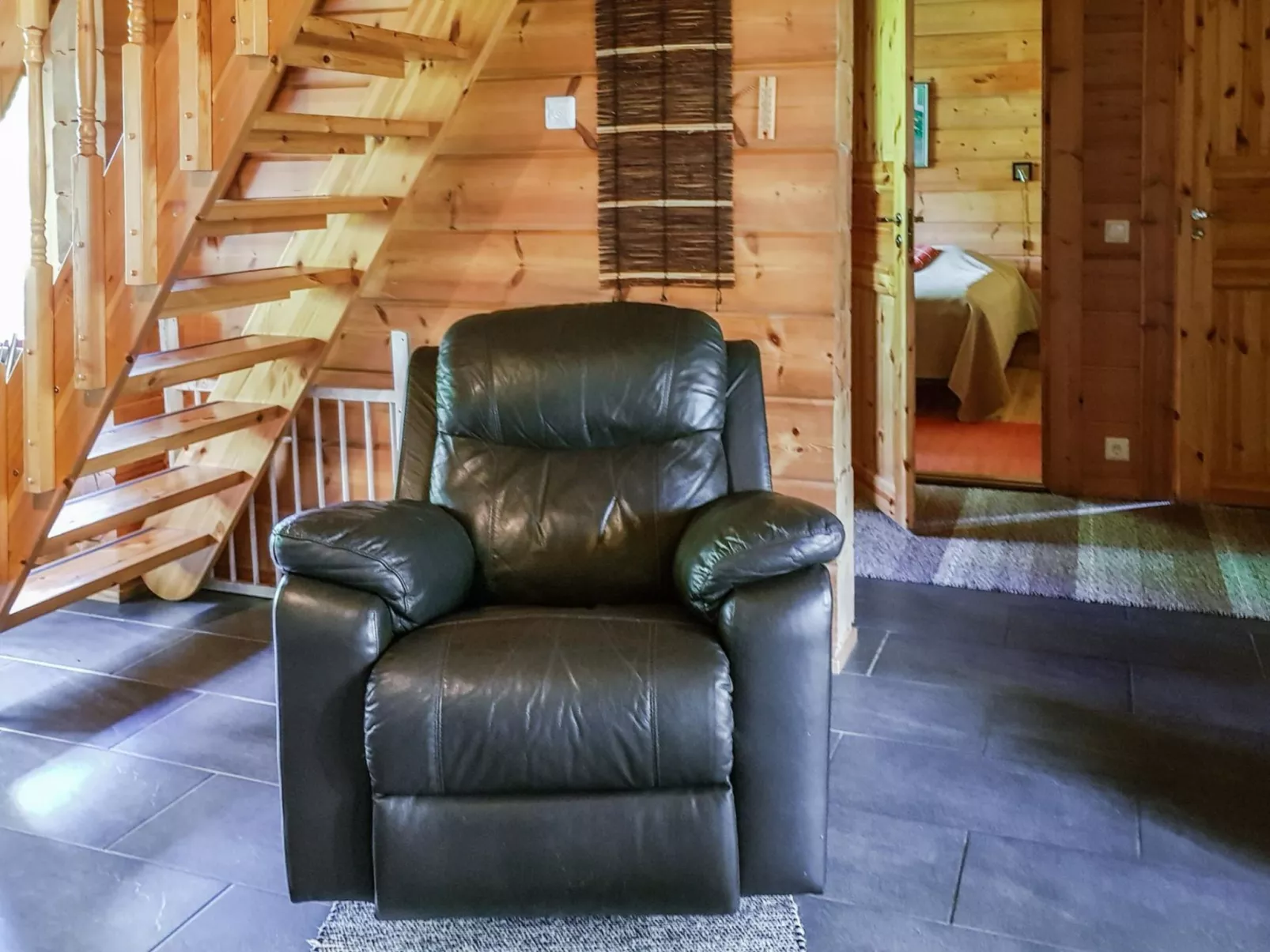 Lomamaja rukaranta 6 b-Binnen