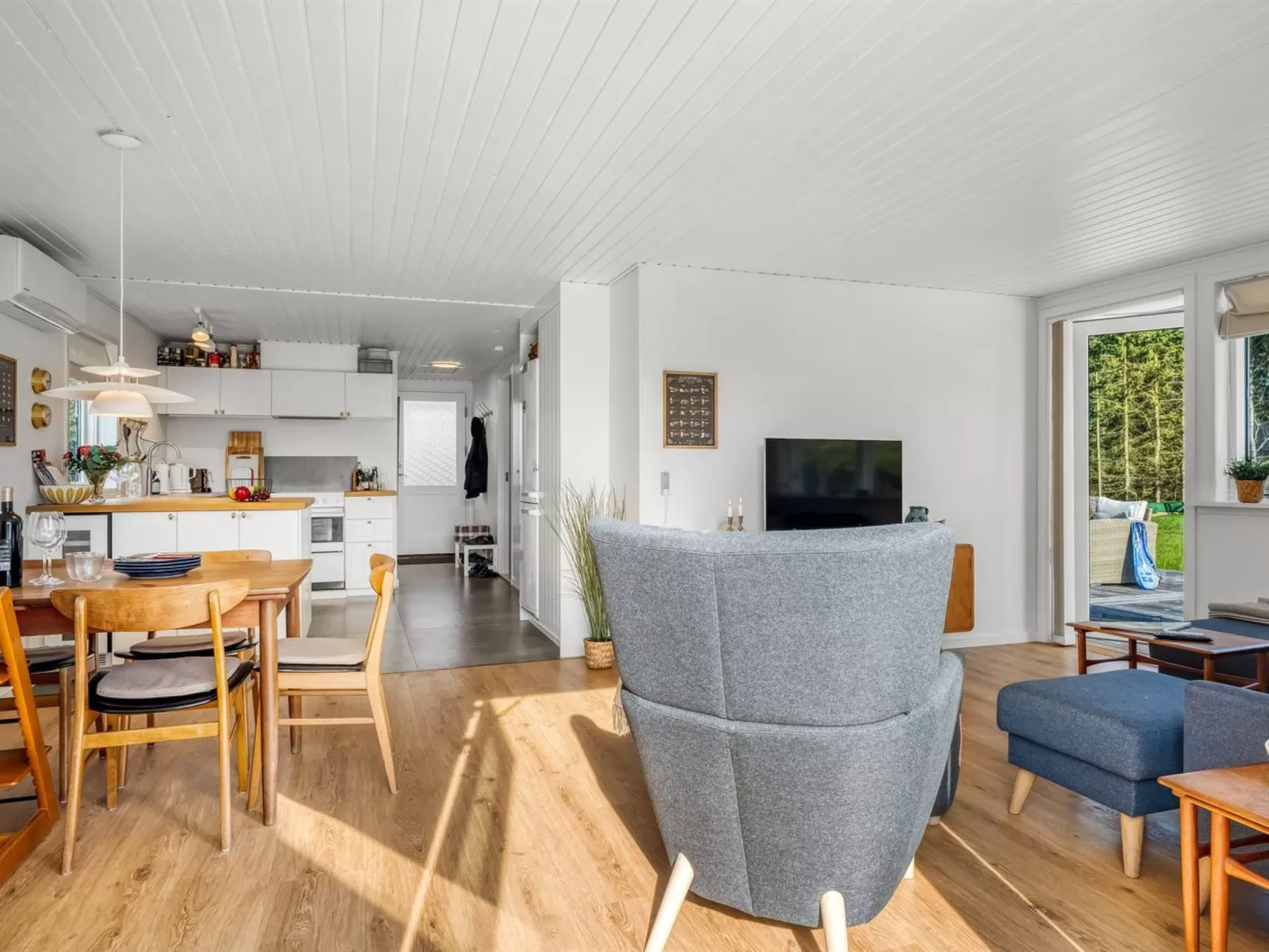 "Toralf" -  from the sea-Binnen