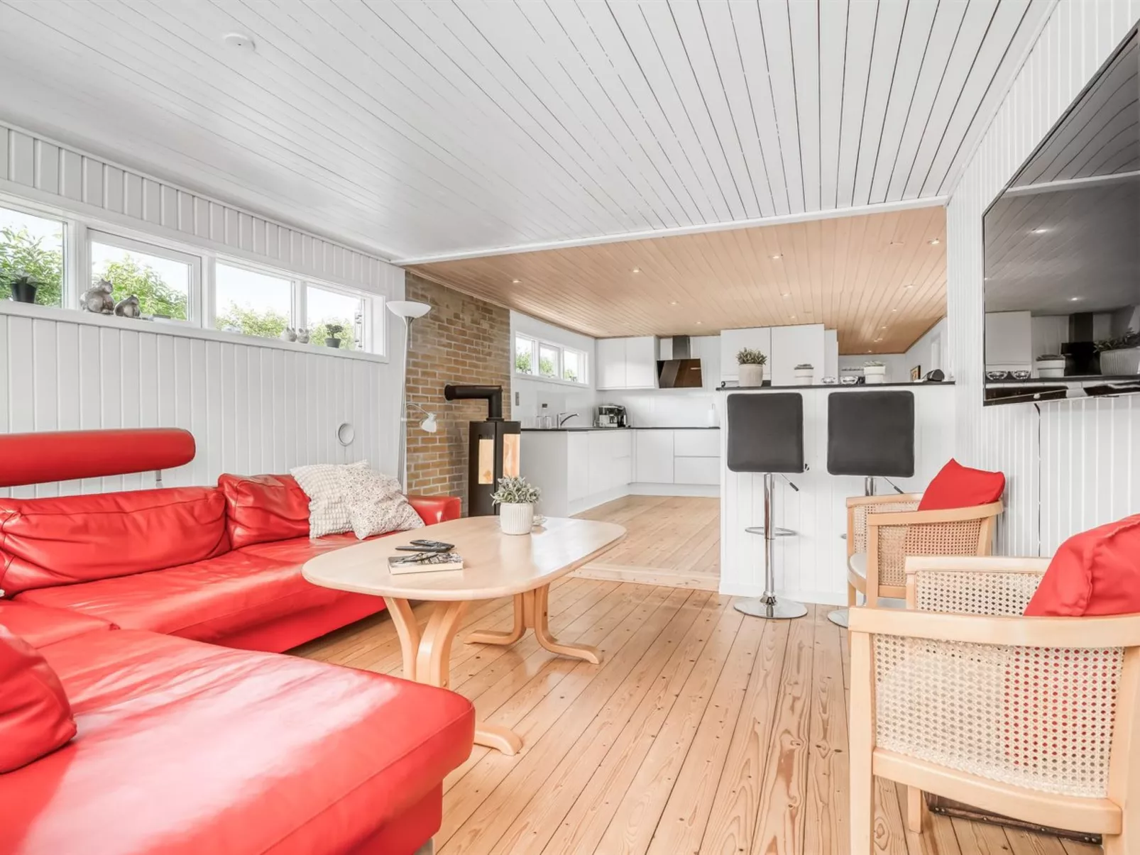 "Rathi" -  from the sea-Binnen