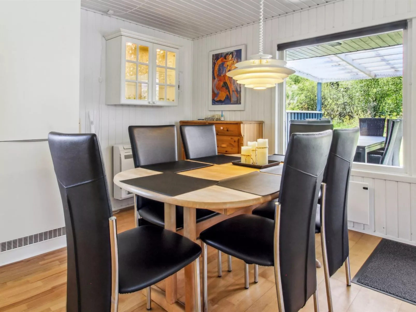 "Alia" - 30km from the sea-Binnen