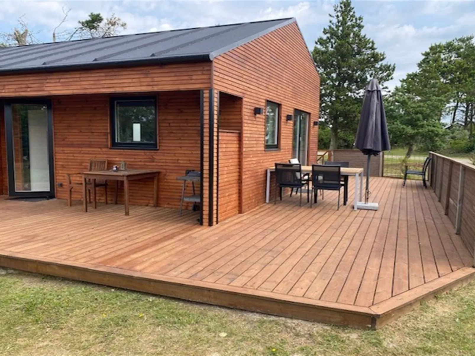 "Jerrik" - 200m from the sea-Buiten