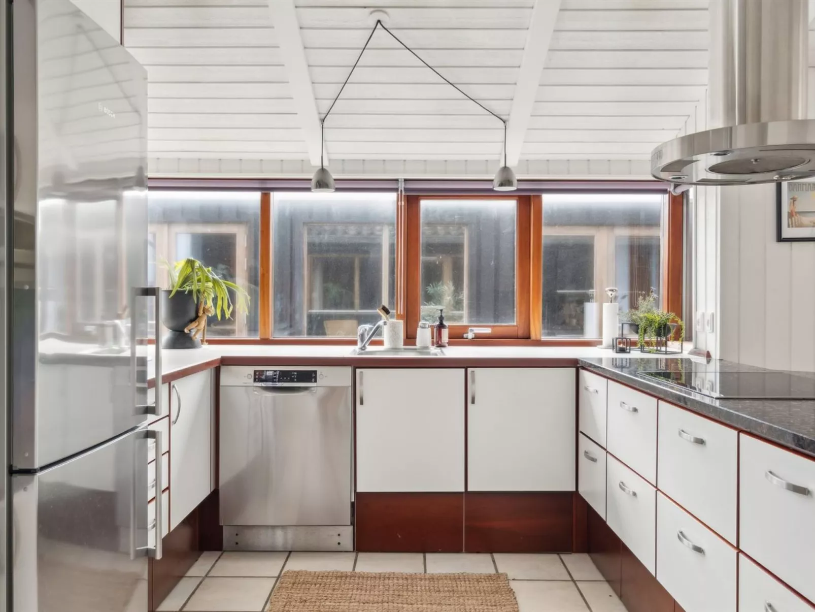 "Sinika" - 100m from the sea-Binnen