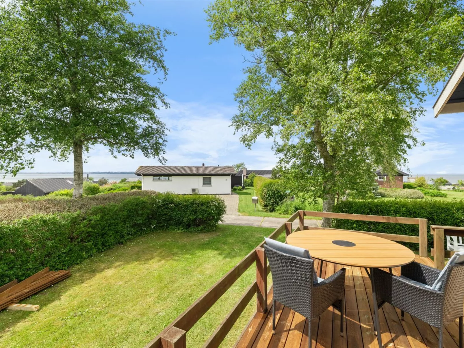 "Nis" - 250m from the sea-Buiten