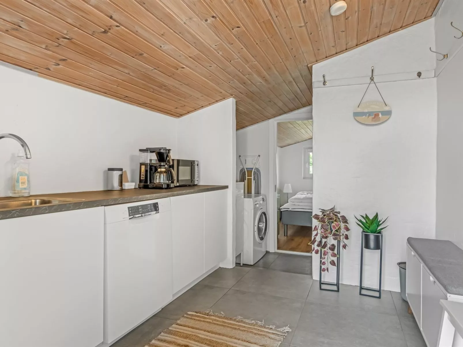 "Yardila" - 900m from the sea-Binnen