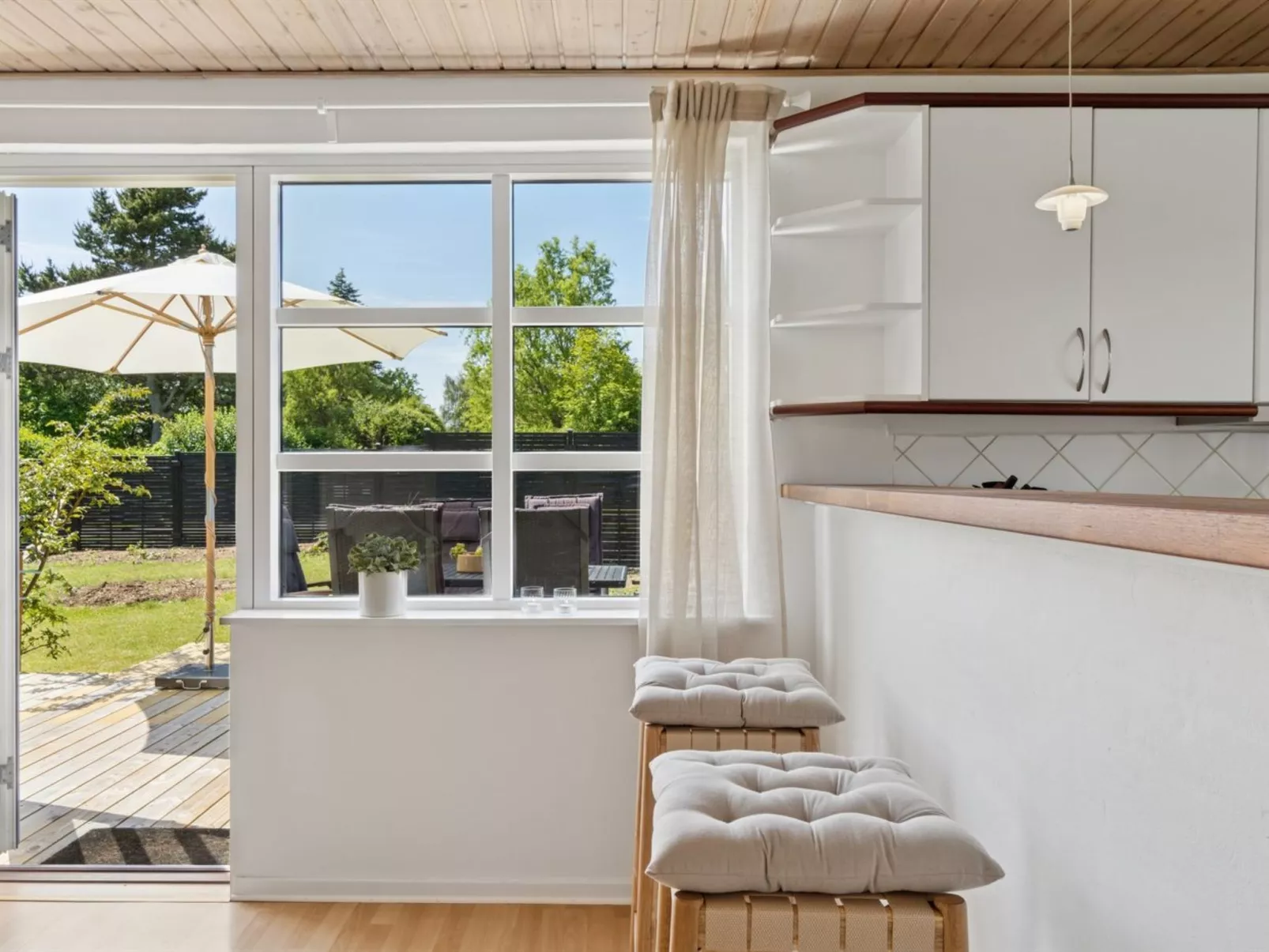 "Annabeth" - 850m from the sea-Binnen