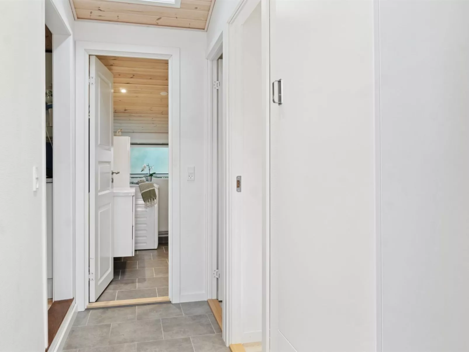 "Alfa" - 350m from the sea-Binnen