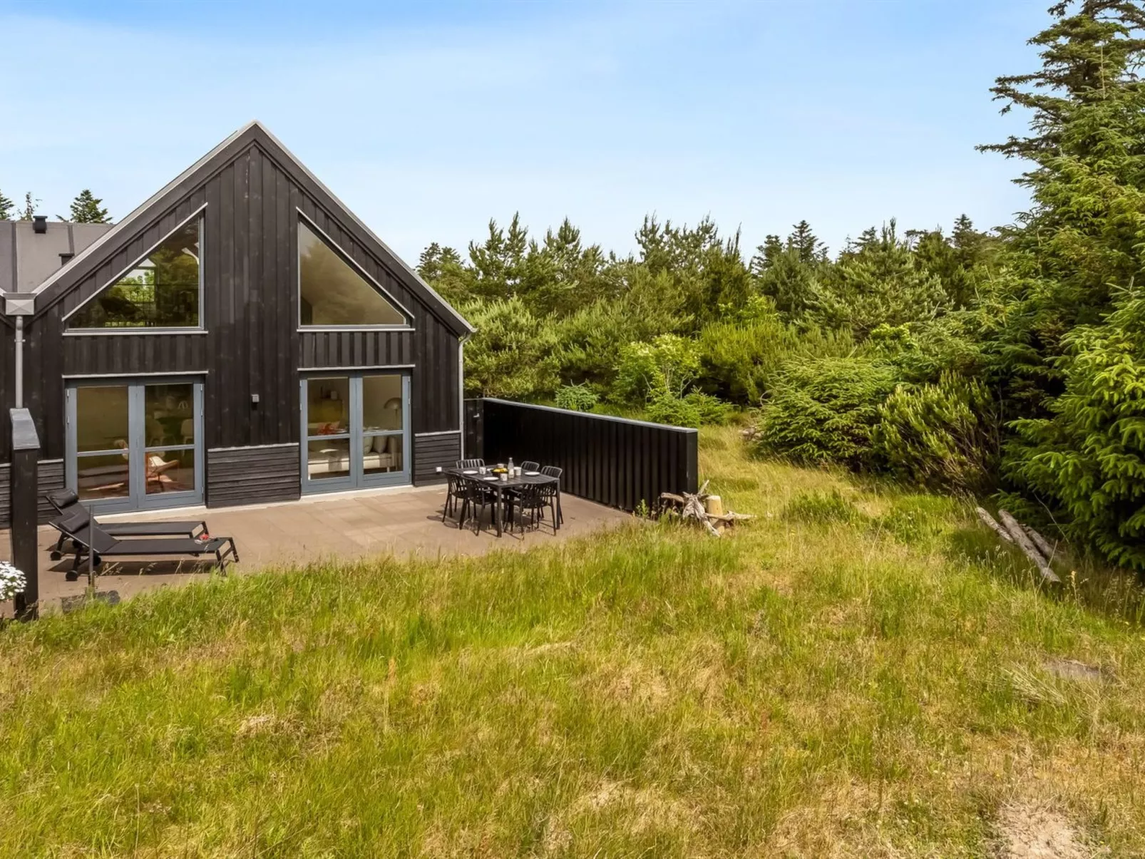 "Anelle" - 2.5km from the sea-Buiten