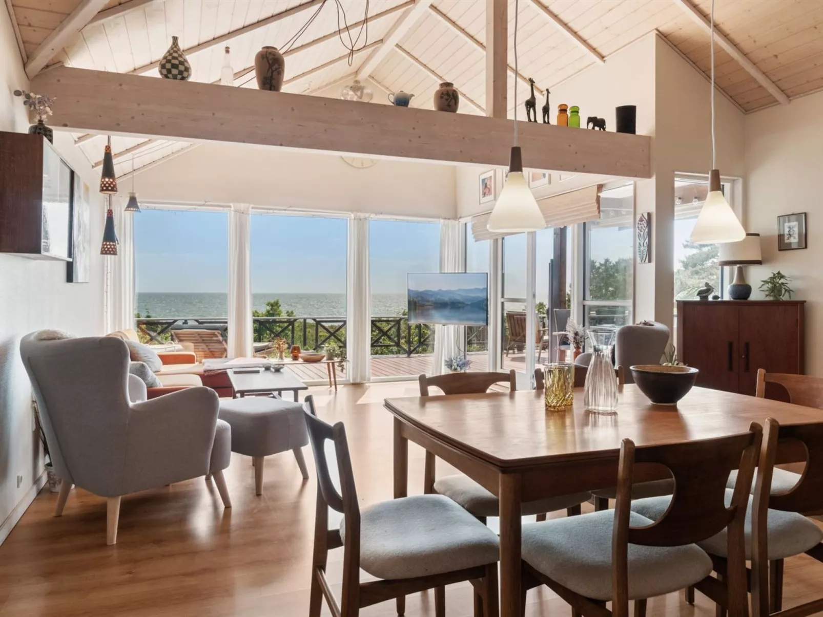 "Mariam" - 100m from the sea-Binnen