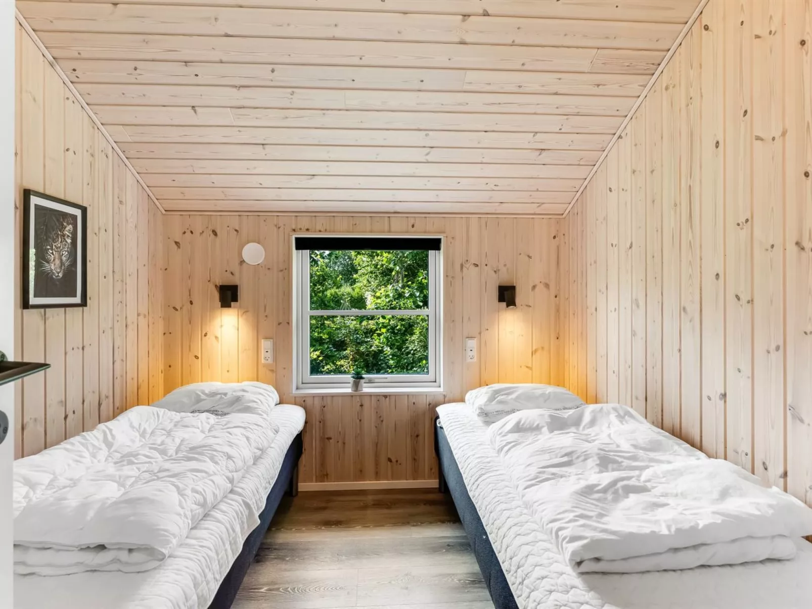 "Matild" - 400m from the sea-Binnen