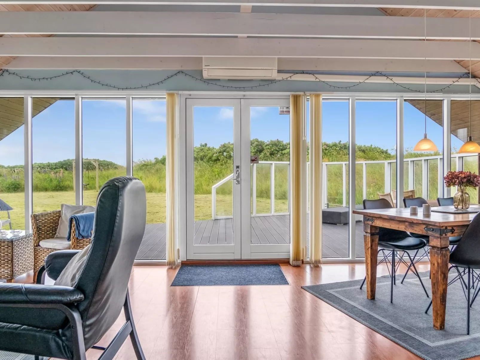 "Tjark" - 500m from the sea-Binnen