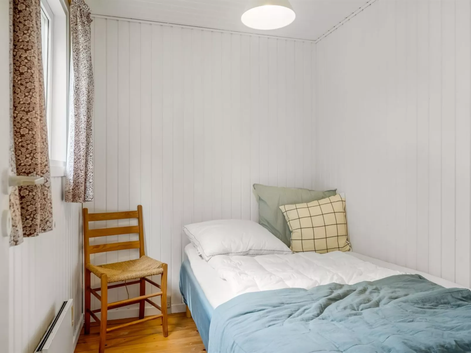 "Ivar" -  from the sea-Binnen