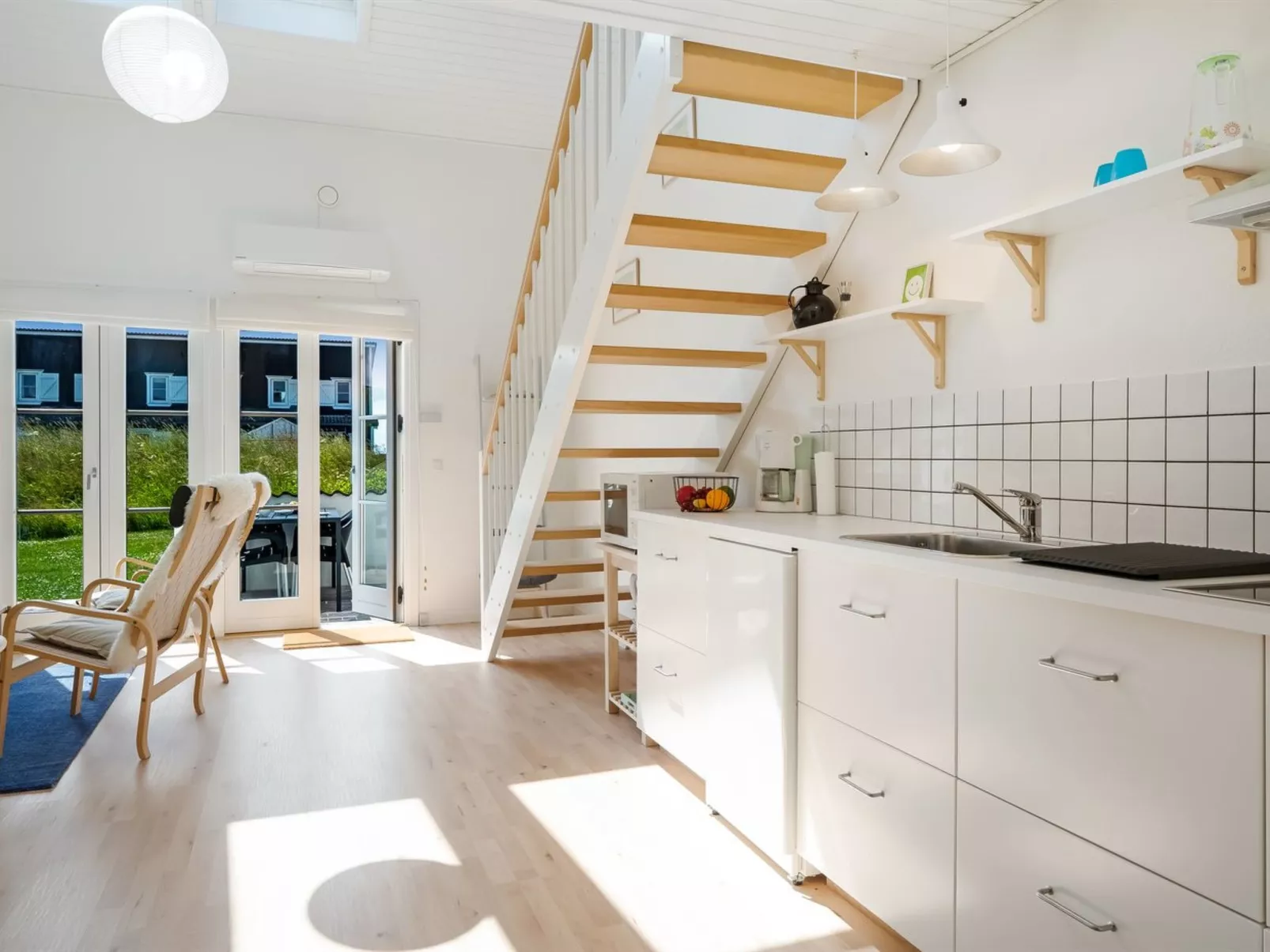 "Barrit" - 50m to the fjord-Binnen