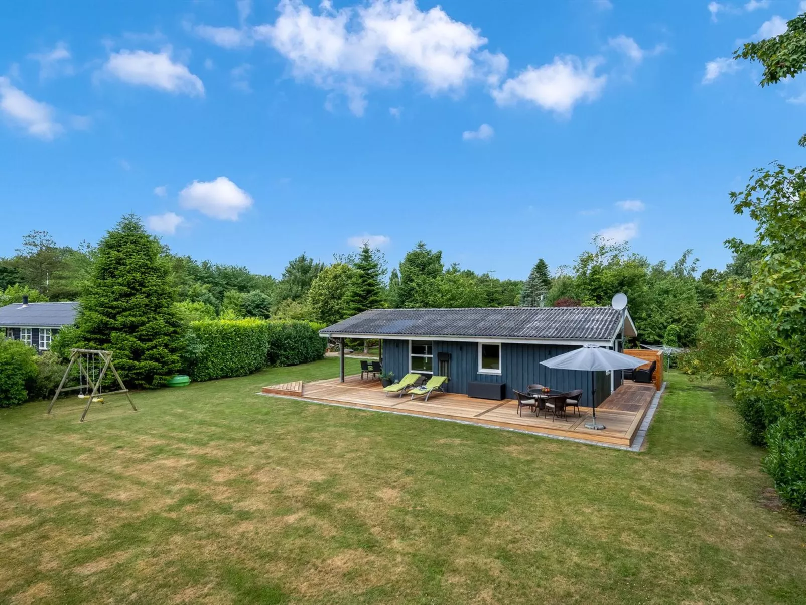 "Ellie" - 500m from the sea-Buiten