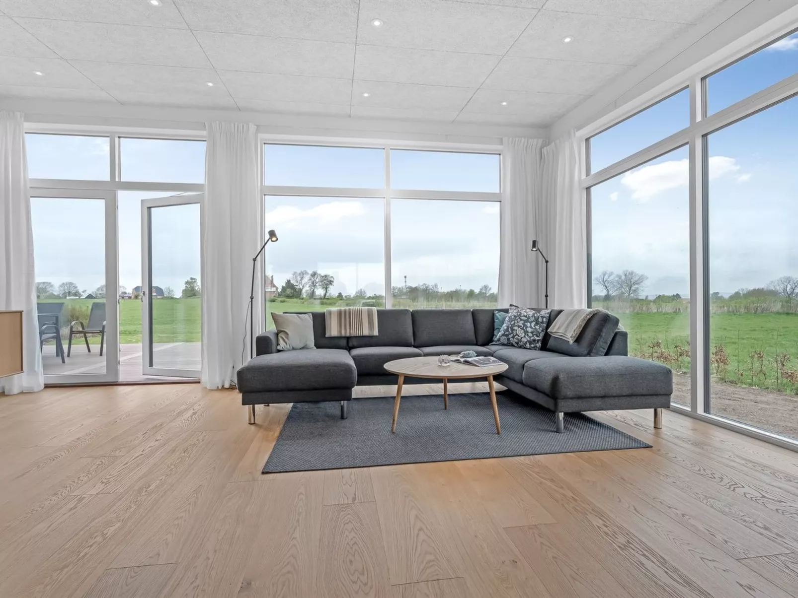 "Milena" - 1.5km from the sea-Binnen