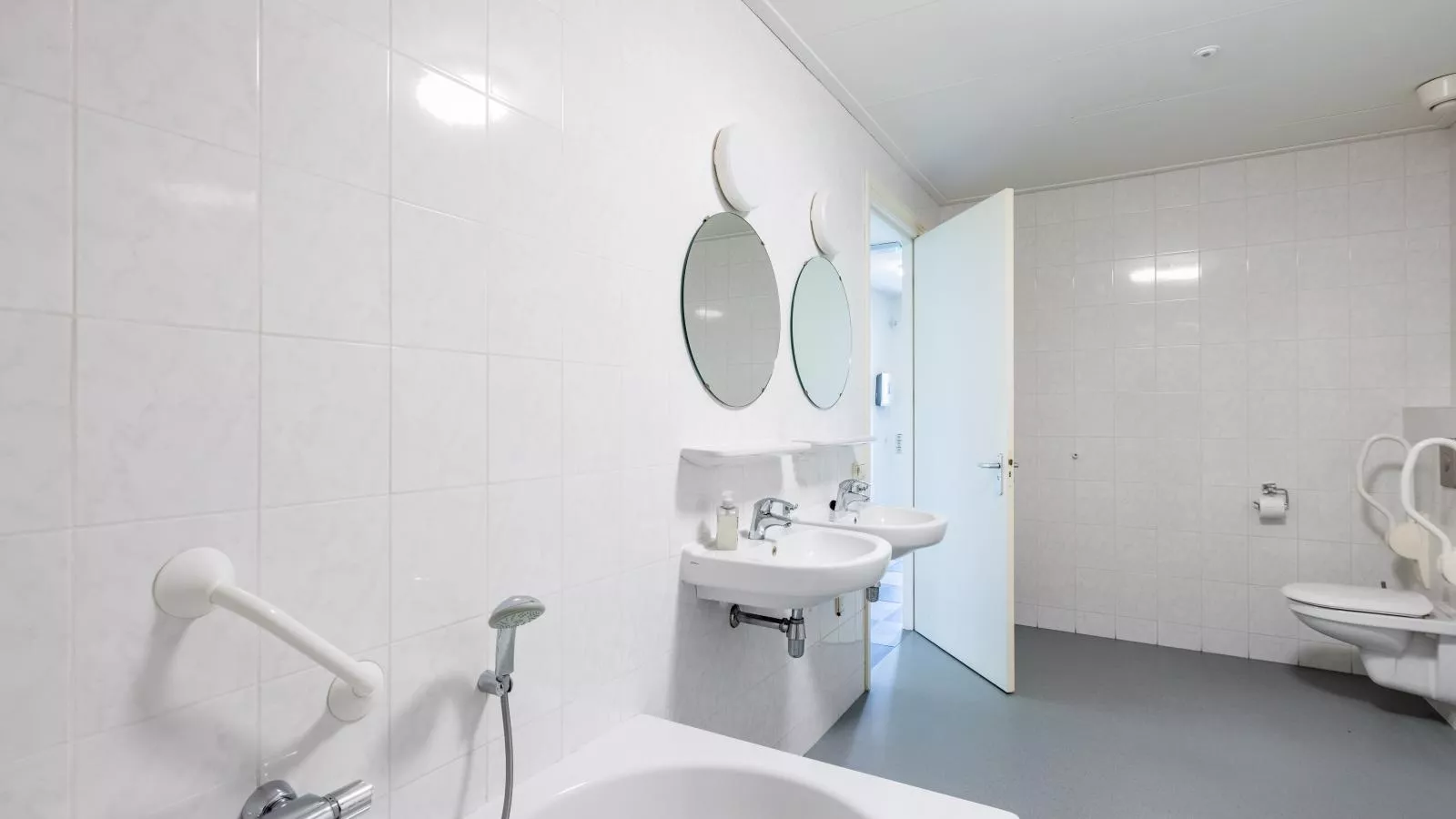 Groep in Friesland-Badkamer