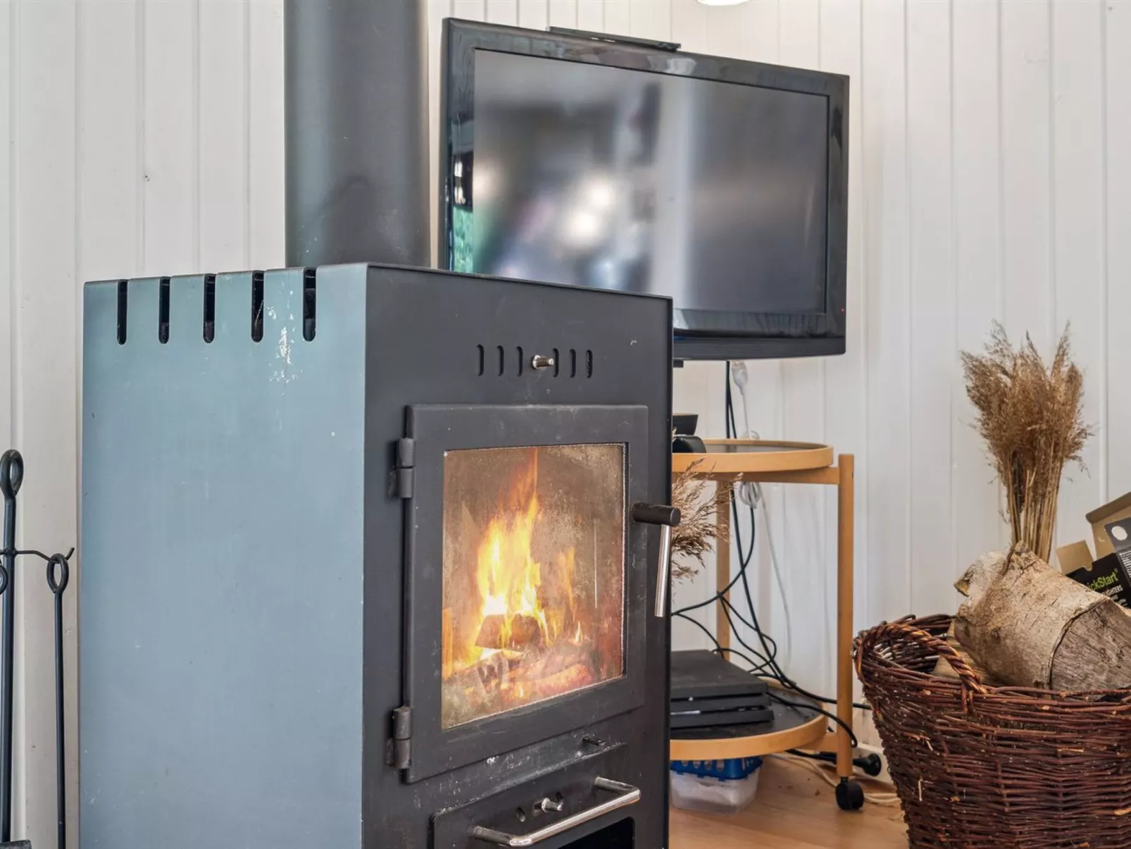 "Bruno" - 400m from the sea-Binnen