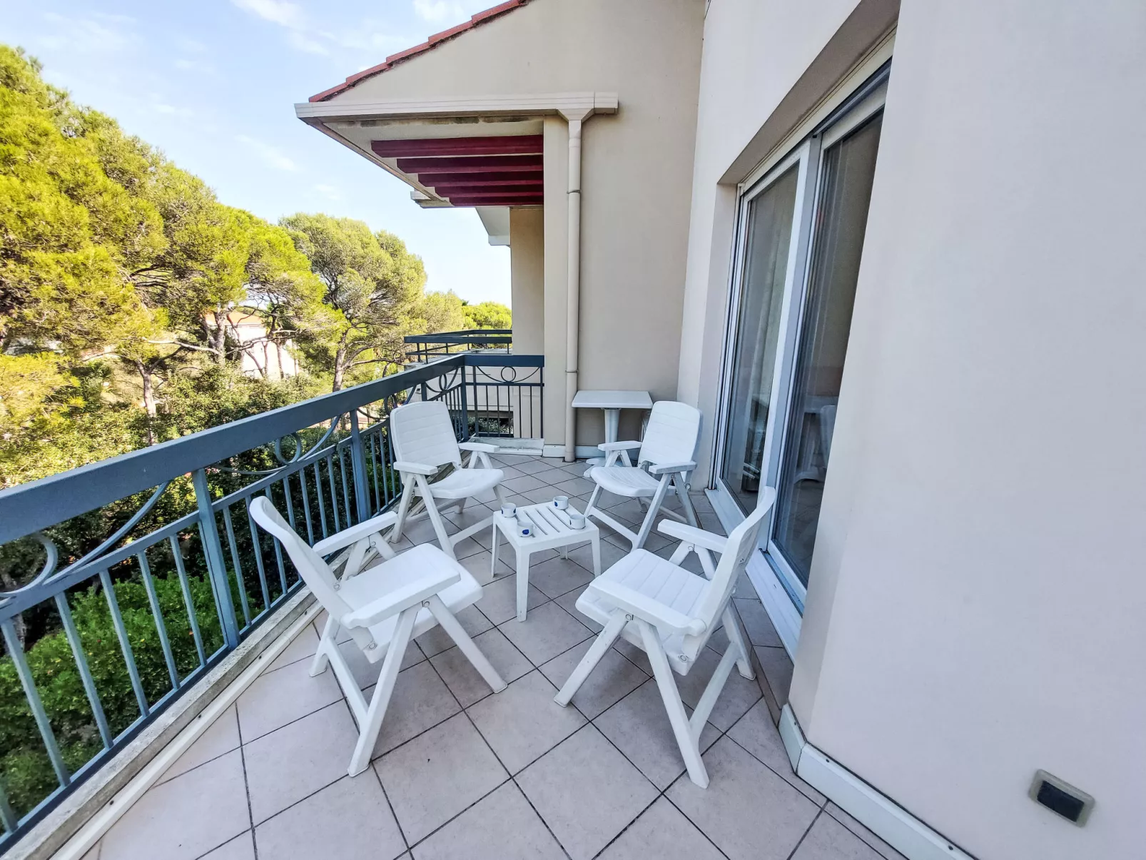 Le Grand Parc-Buiten