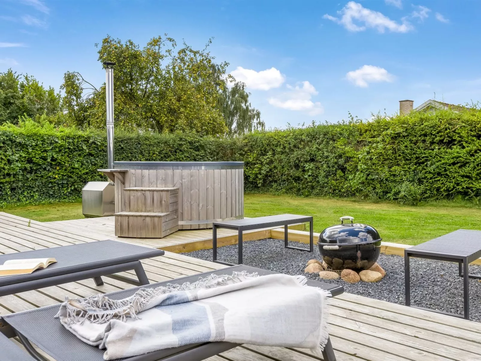 "Adia" - 500m from the sea-Buiten