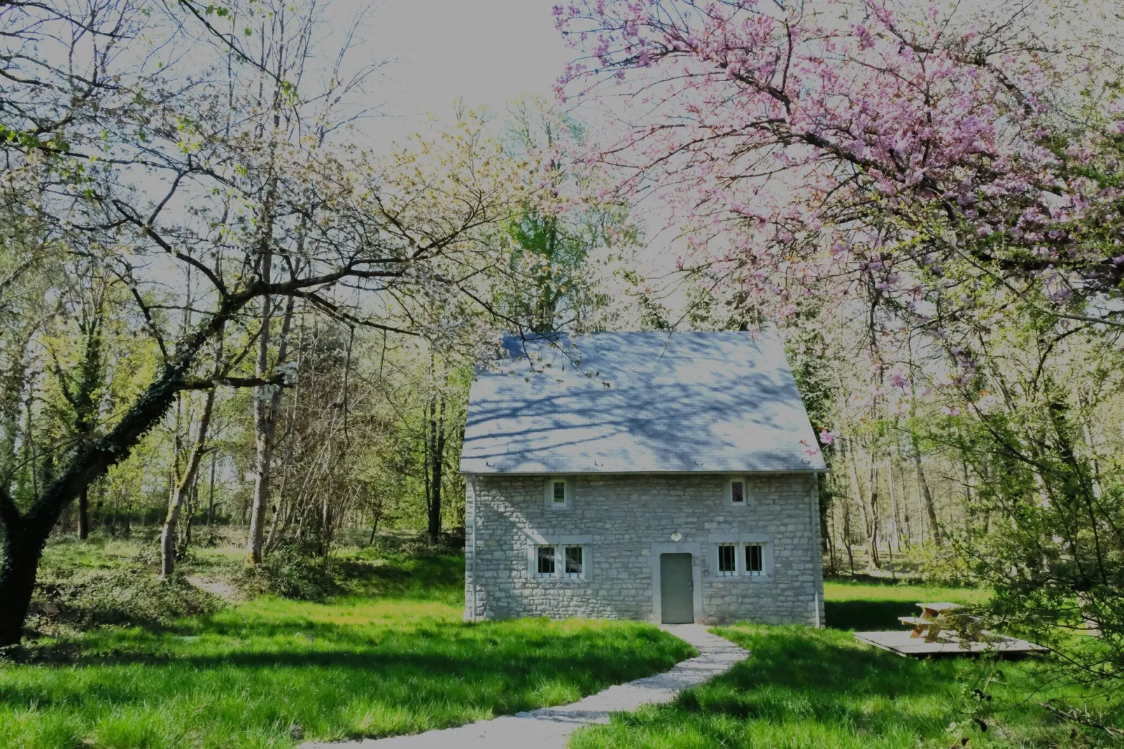 La maison du Régisseur-Buitenkant zomer