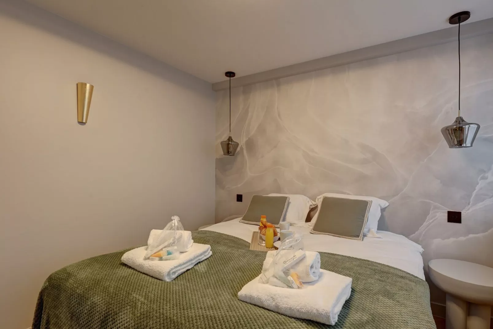 FONDARY 3-Image-tags.