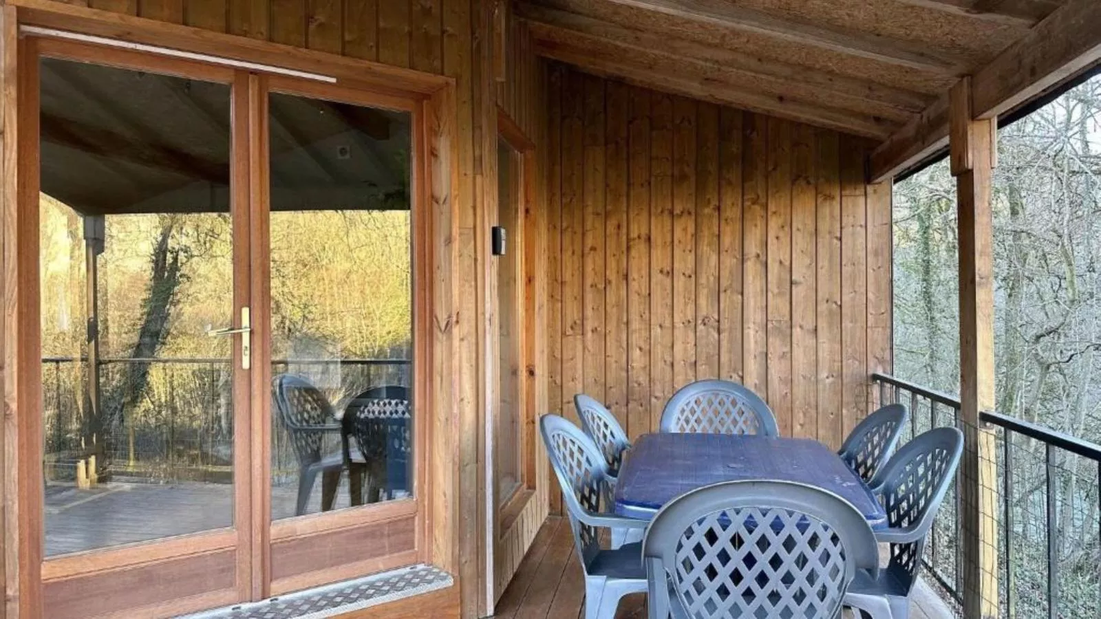 Vue sur Ourthe-Terrasbalkon