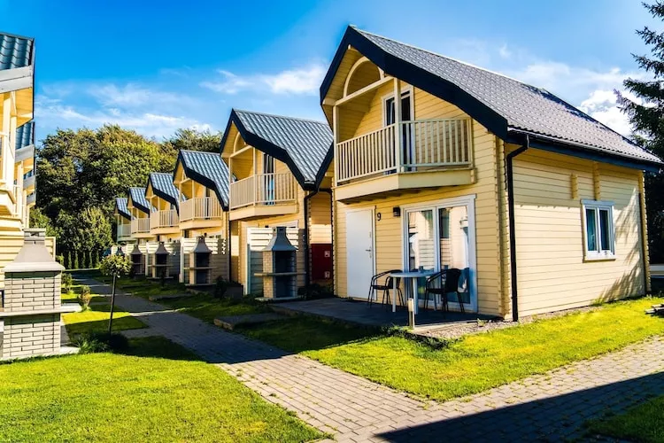 Domek piętrowy 6-osobowy Ustronie Morskie-Buitenkant zomer