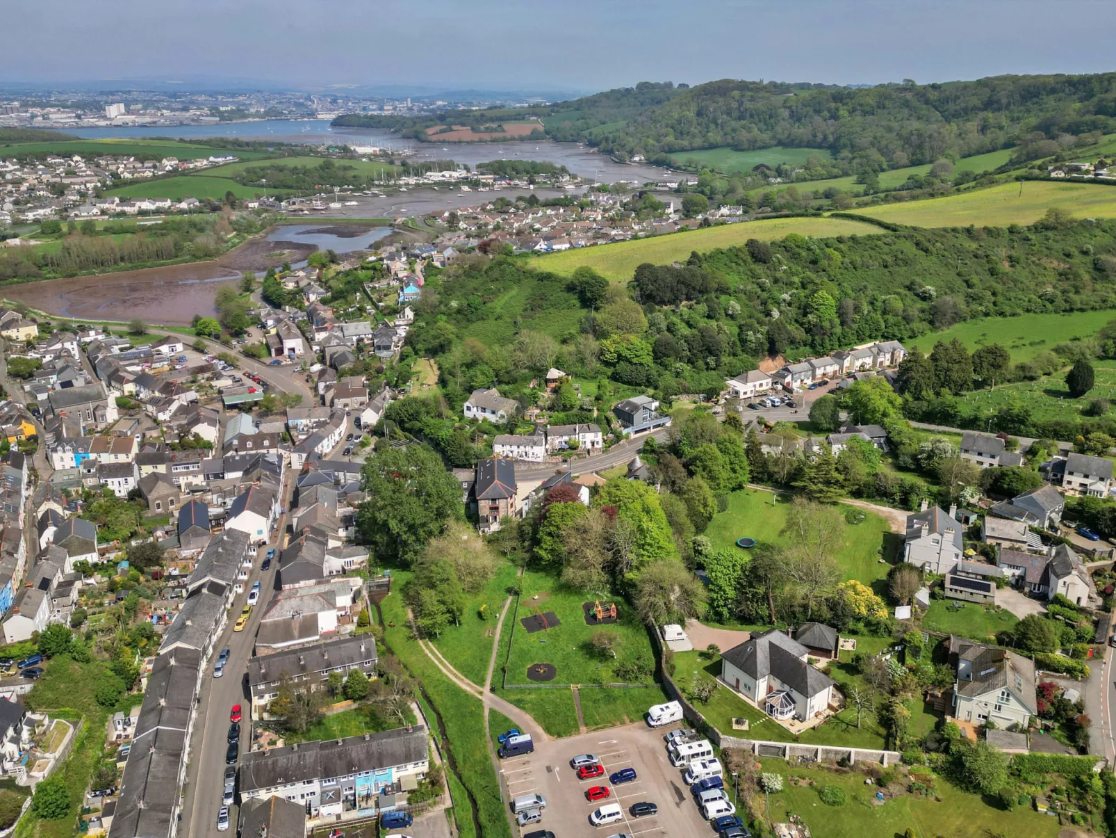 Nicely Tucked Away Cottage-Buiten